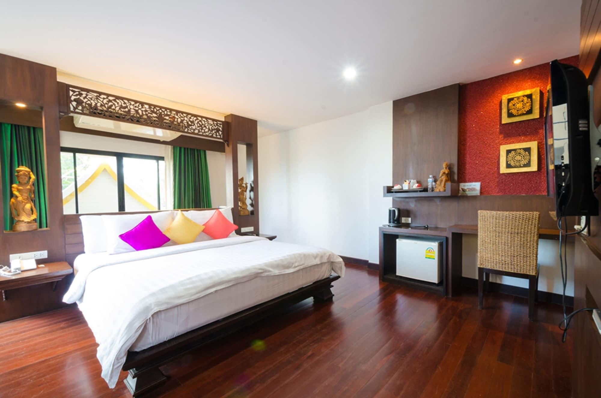 Nicha Suite Hua Hin Hotel Екстер'єр фото