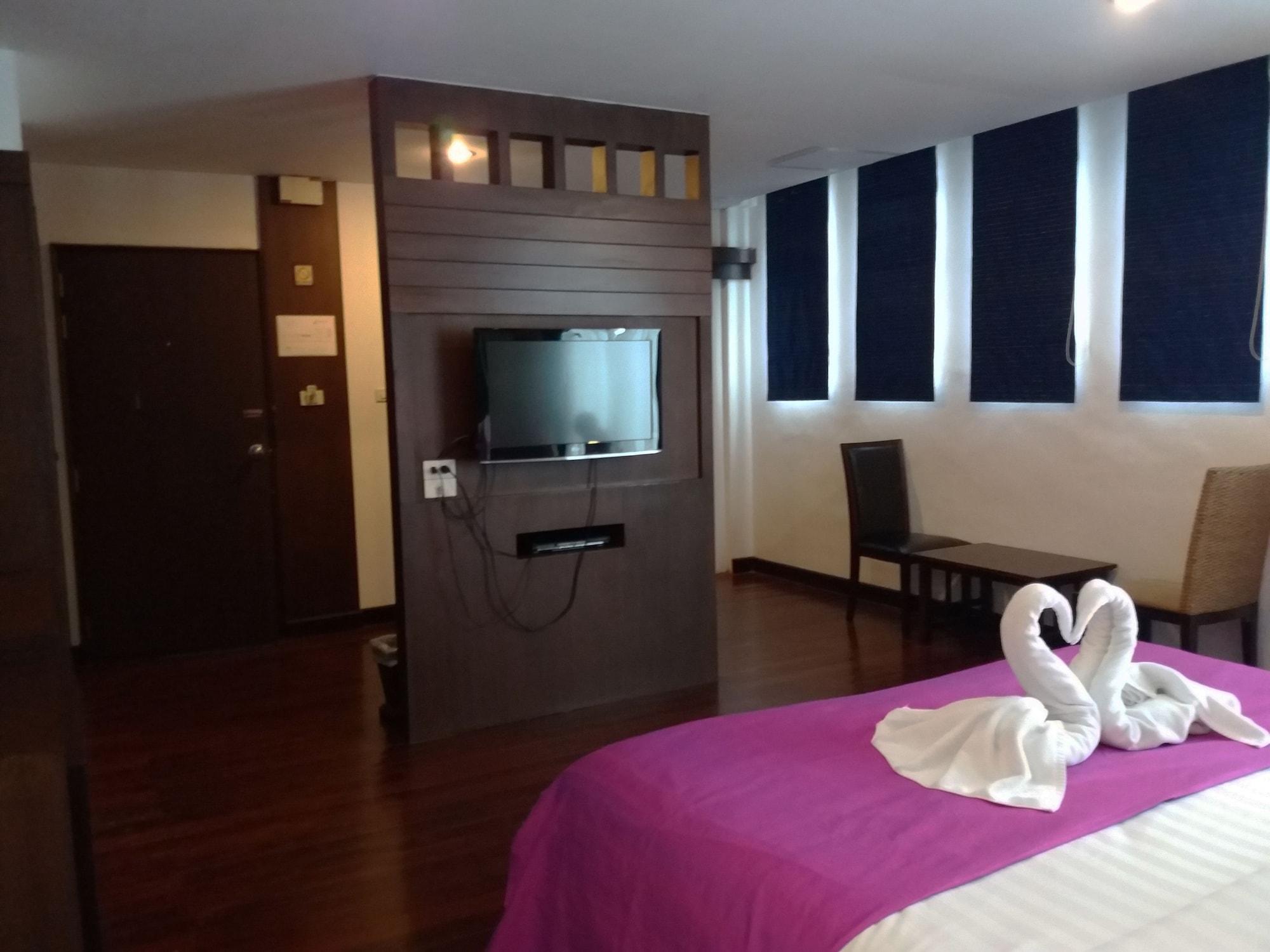 Nicha Suite Hua Hin Hotel Екстер'єр фото