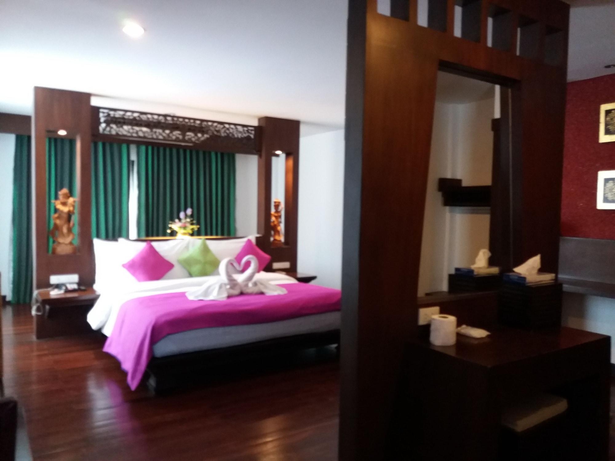 Nicha Suite Hua Hin Hotel Екстер'єр фото