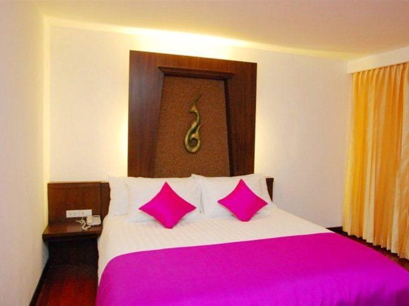 Nicha Suite Hua Hin Hotel Екстер'єр фото